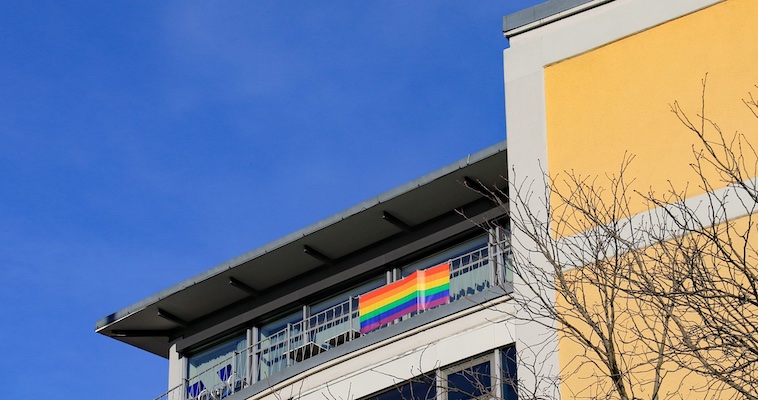 Rektorat der Uni Freiburg zeigt Flagge für sexuelle und geschlechtliche Vielfalt